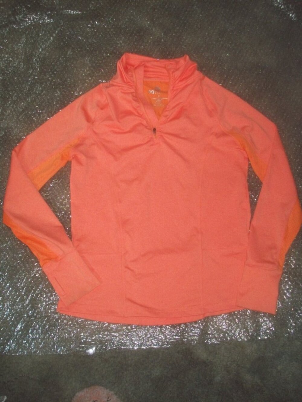 womens athletic top. 90 degree by Reflex.size medium